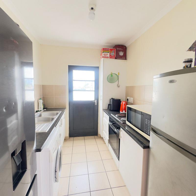2 Bedroom Property for Sale in Parklands East Western Cape